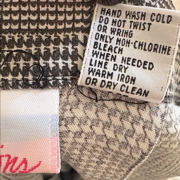 Vintage Avon Fashions Black & White Houndstooth Checkered Pleated Mini Skirt 5/6 - Picture 5 of 5